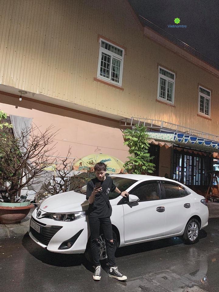 Sau thời gian dài cố gắng, anh đã có một công việc ổn định.