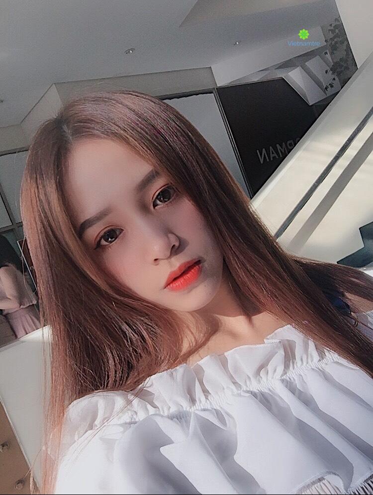 Vẻ đẹp được nhiều nhãn hàng "chọn mặt gửi vàng".