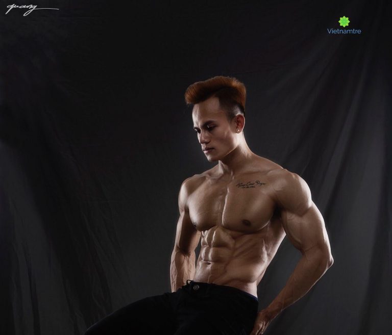 Lý Hồng – sự lột xác của chàng VĐV thể hình điển trai