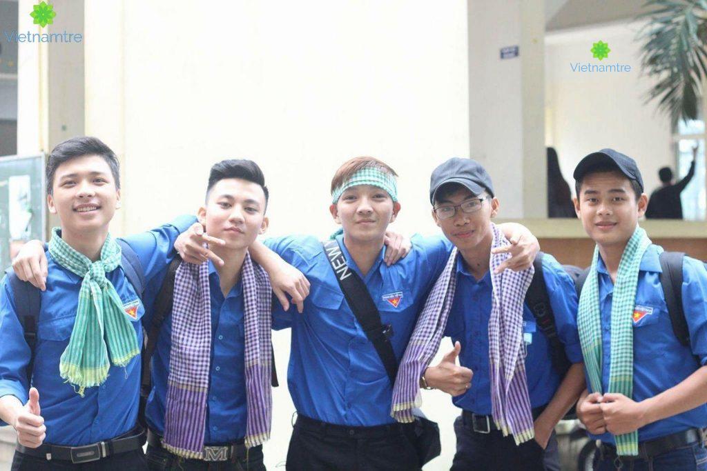 Chàng trai Dương Thanh vinh tích cực tham gia các phong trào của đoàn trường