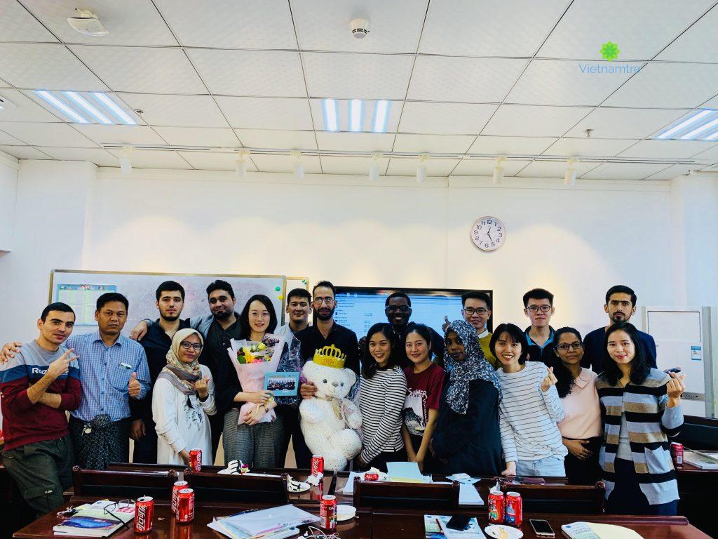 Liên Mori học tập tại Vũ Hán.