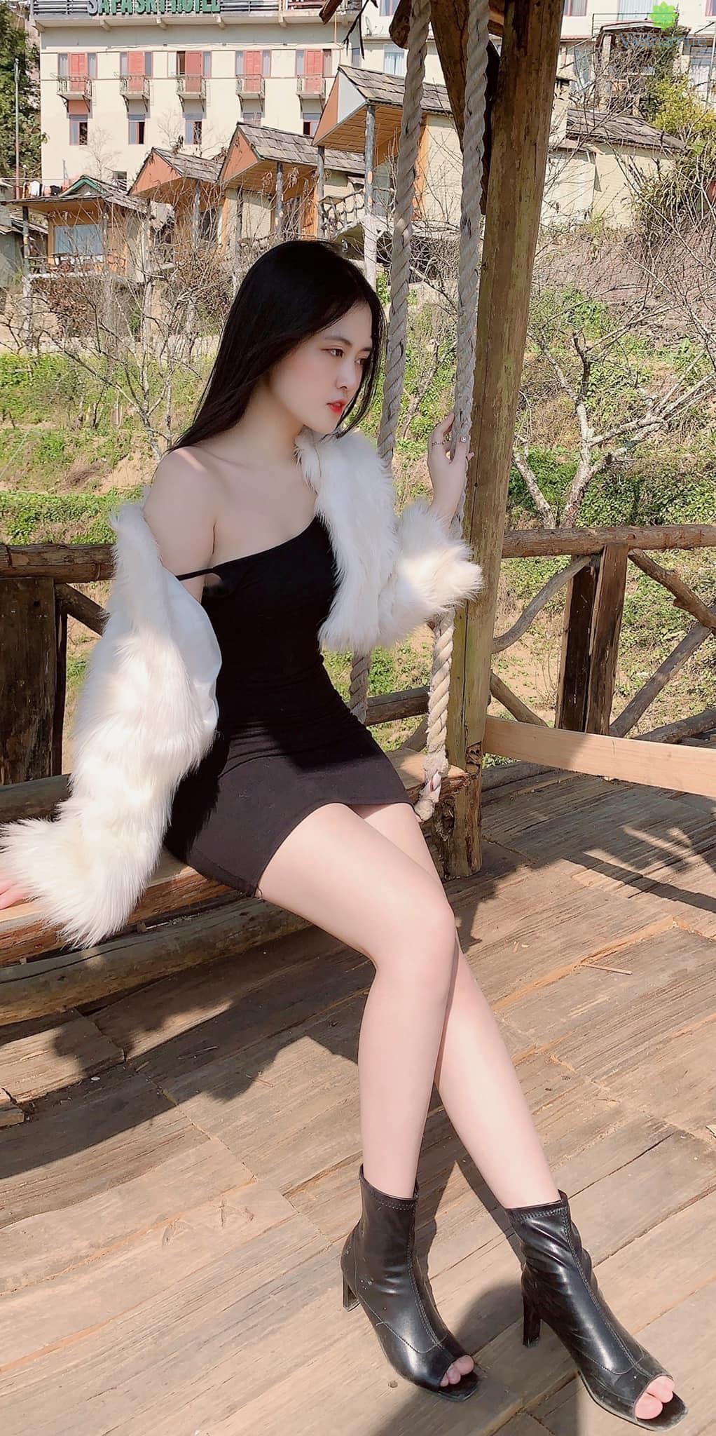 Hot girl tài năng và xinh đẹp