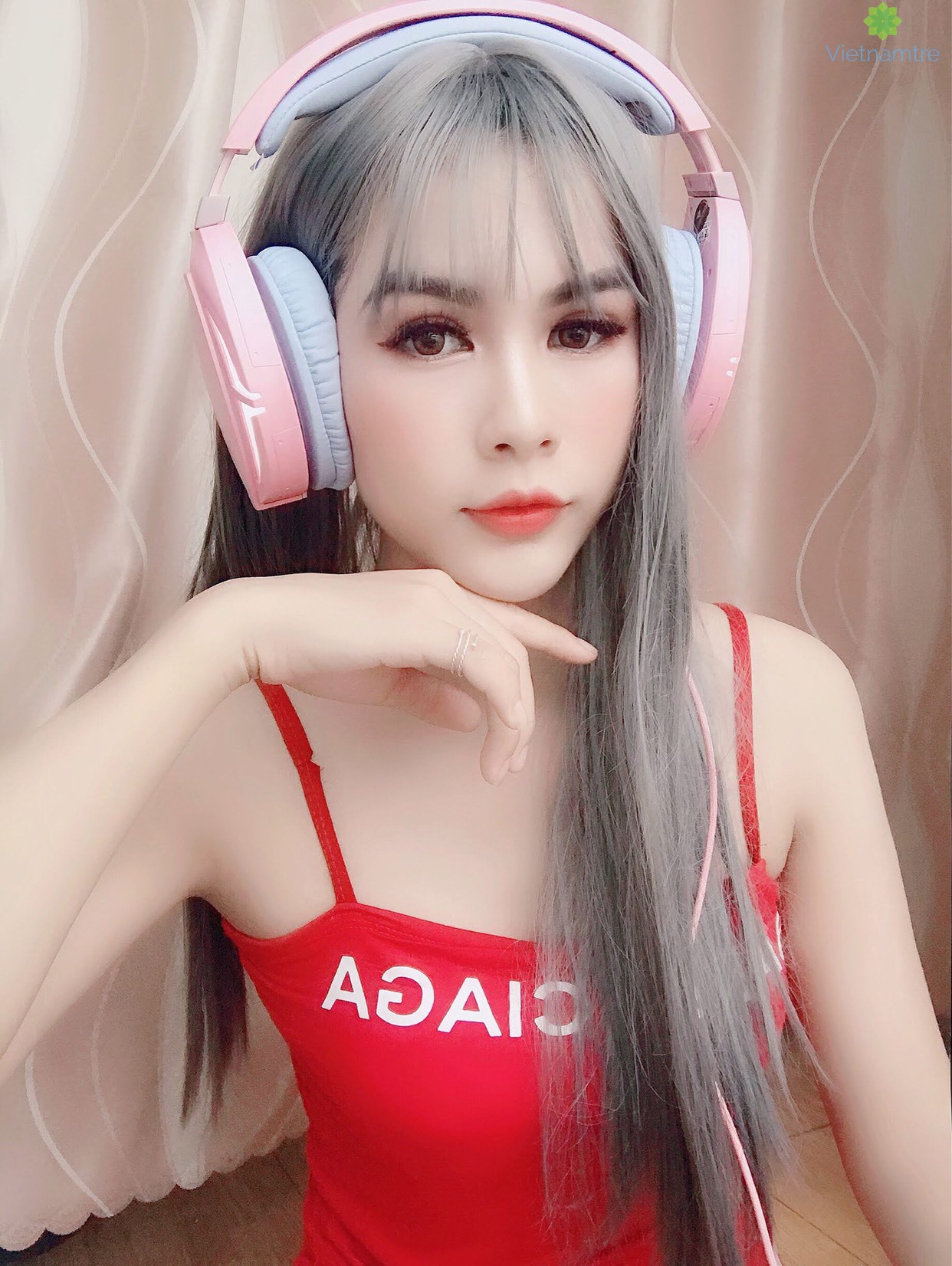 Yến Hichii - xinh đẹp và đa tài