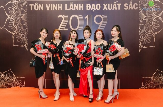 Mỹ Uyên Kinh doanh Vip White