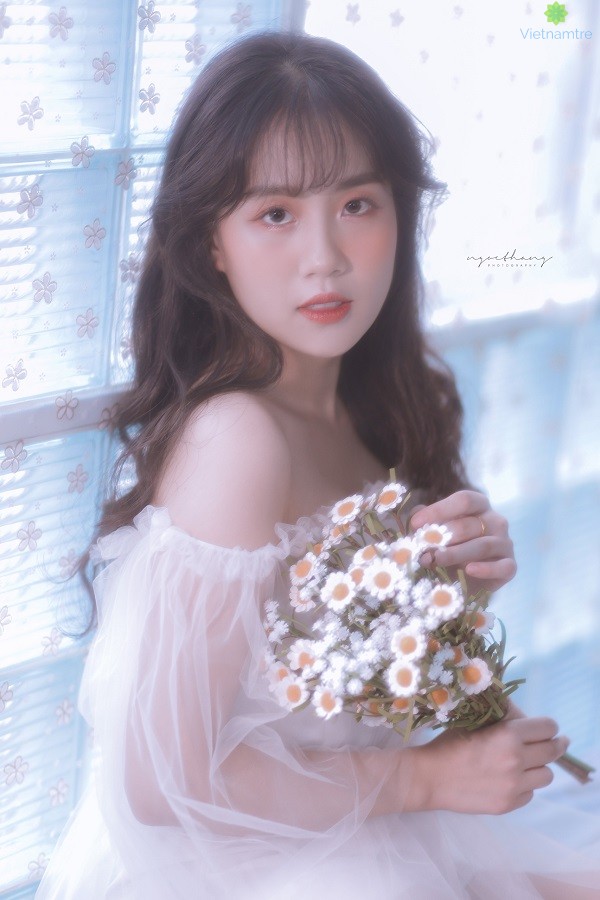 Xao xuyến trước vẻ đẹp của "nàng thơ" Thanh Huyền 