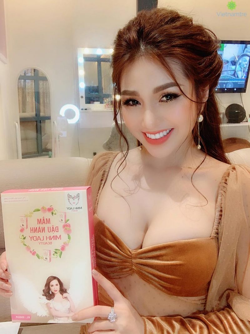 Diễn viên Ny Saki cũng là một tín đồ của sản phẩm