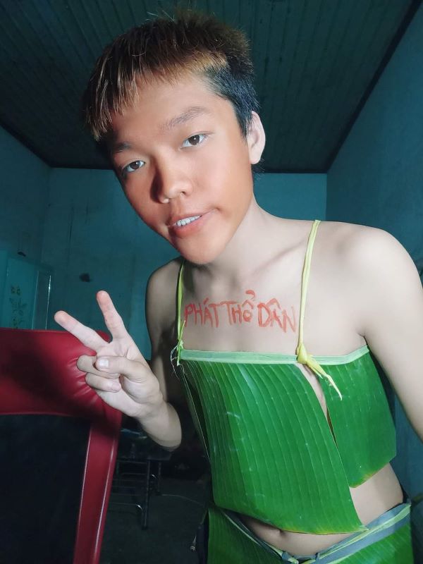 Lần hóa thânLần hóa thân thành thổ dân của Tín Phát thành thổ dân của Hiện tượng mạng Lê Tín Phát