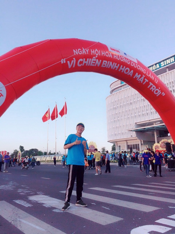 Thành tham gia ngày hội hoa hướng dương