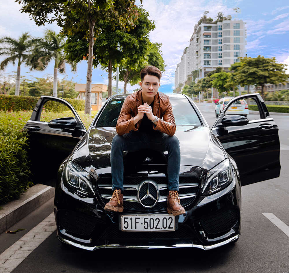 Vấp ngã nhưng đứng lên bước tiếp bạn mới có cơ hội thành công