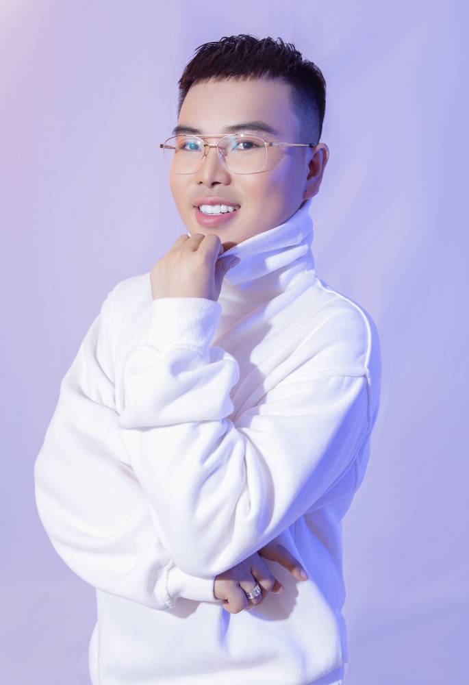 Chân dung chàng Phù thủy của làng Makeup Artist Việt - Nguyễn Huỳnh Khải
