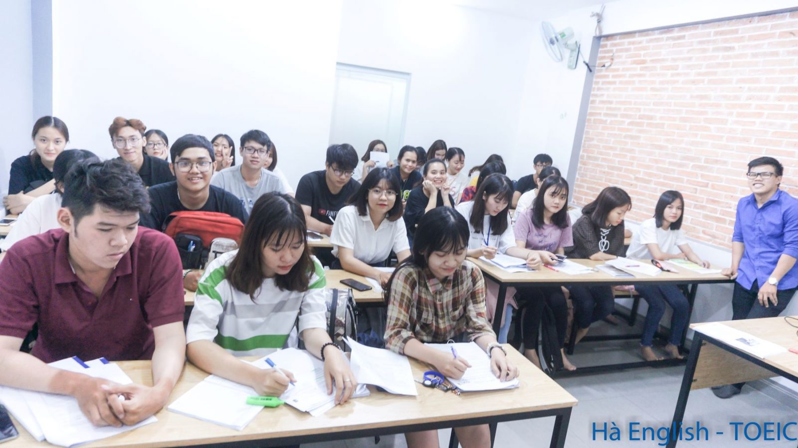 Hà English là sự lựa chọn của rất nhiều bạn sinh viên tại thành phố Hồ Chí Minh