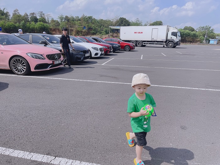 Thành viên nhí vô cùng dễ thương của nhóm