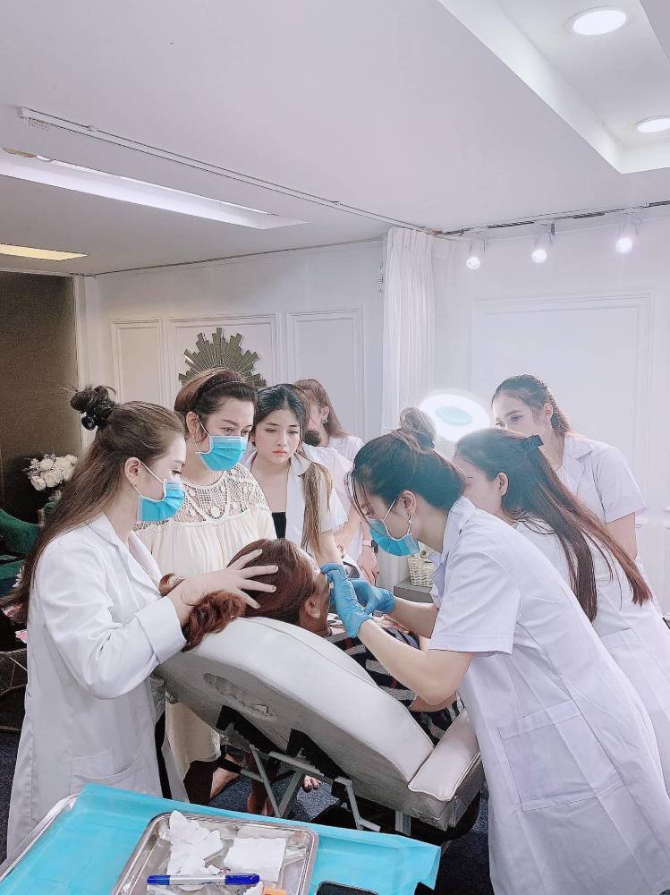 Dẫn dắt nhiều thế hệ học viên chạm tay đến ước mơ 