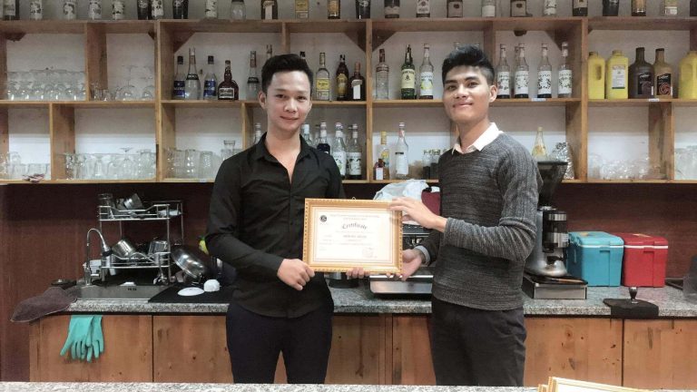 Đến năm 2019, Thành bắt đầu chuyển sang công việc pha chế