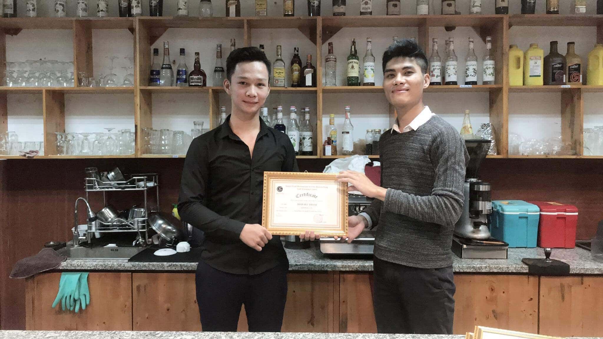 Đến năm 2019, Thành bắt đầu chuyển sang công việc pha chế