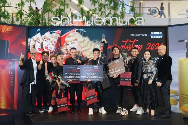 Lạc Chấn Makeup 9X – Sự đột phá trong “kinh doanh – đào tạo”