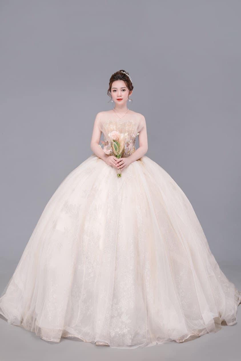 Nhẹ nhàng nhưng không kém phần tinh tế