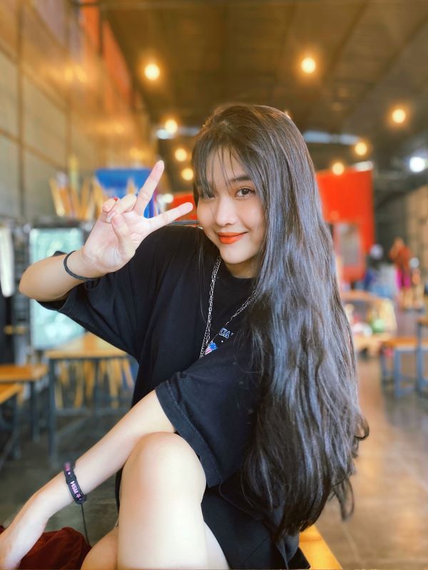 Kiều Chi với phong cách cá tính và năng động