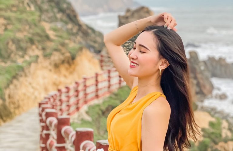 Hotgirl Nancie Bảo Ngân - Cô nàng có đôi chân cuồng đi