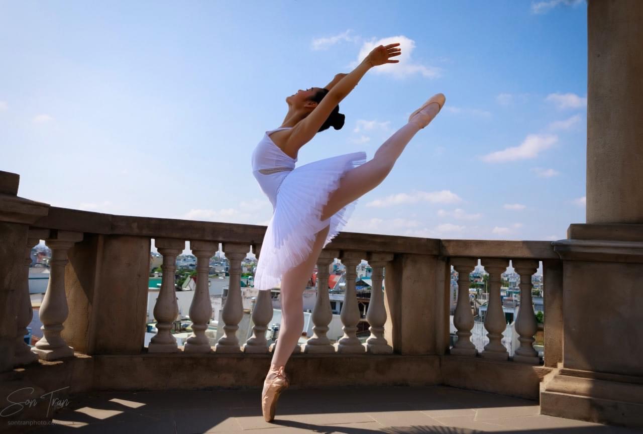 Với niềm đam mê cháy bỏng của mình cô đã vượt qua những khó khăn trước mắt