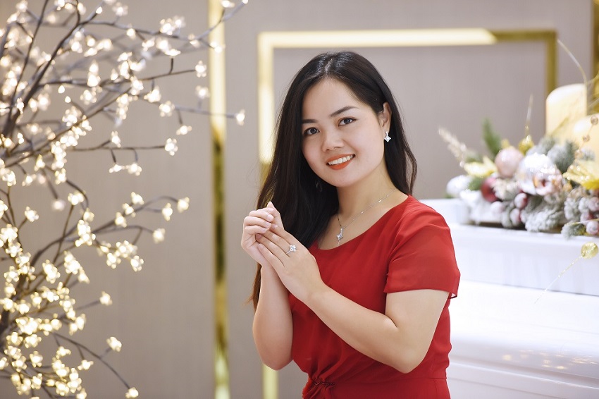 Hot Mom 9x với phương pháp nuôi dạy con thông minh