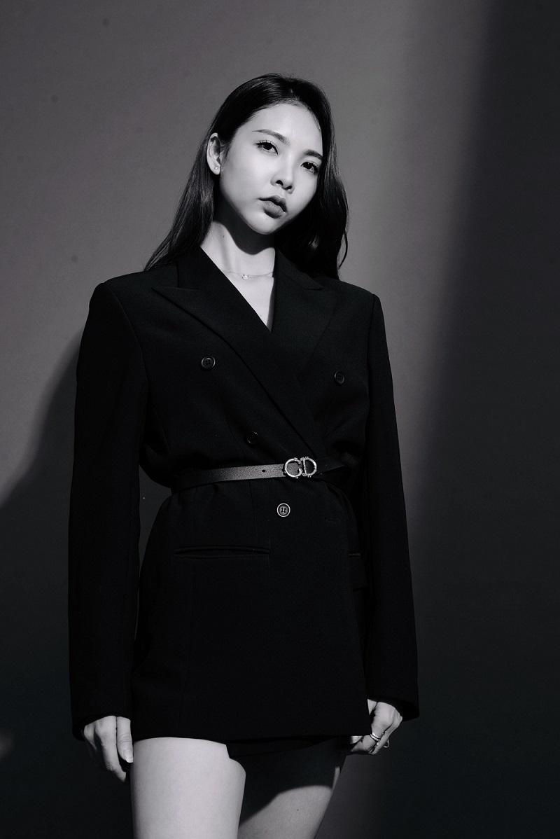 Nàng mẫu với vẻ ngoài thu hút