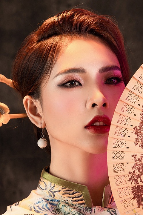 Gương mặt vô cùng cuốn hút của nàng mẫu trẻ