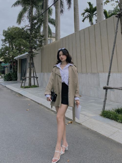 Cô gái có phong cách thời trang sang xịn