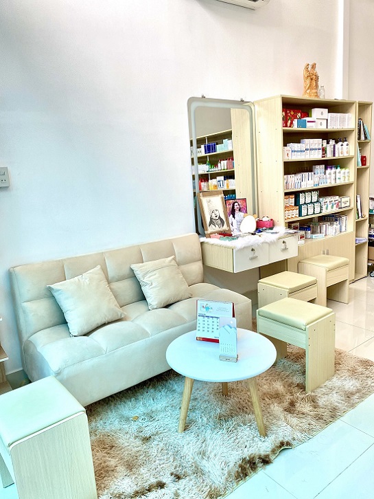 Tay nghề cao, bác sĩ tận tâm, dịch vụ, trang thiết bị hiện đại đã làm nên tên tuổi của Dược mỹ phẩm Trinh Lê Lê