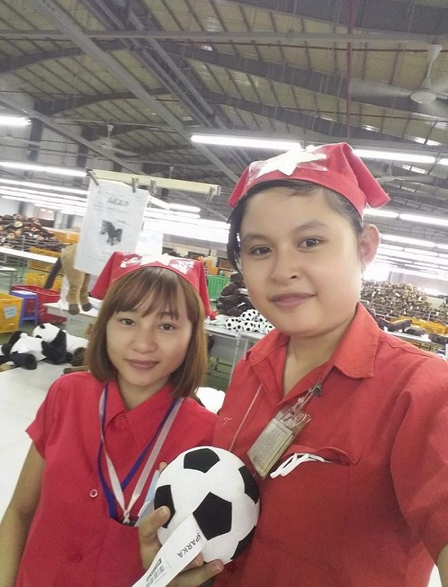 Trước đây, Thu Trang là công nhân của một nhà máy sản xuất gấu bông