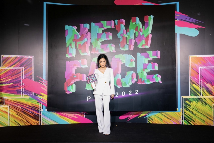 Chị xuất hiện với vai trò là ban giám khảo của cuộc thi