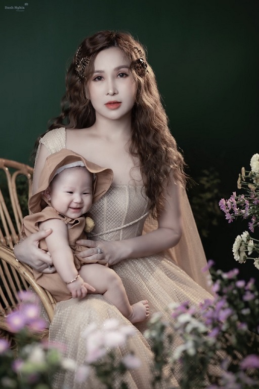 Dẫu biết khó khăn nhưng Lê Trang Dubai Queen vẫn lựa chọn trở thành single mom