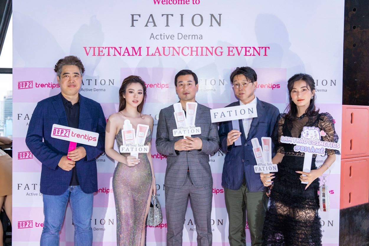 Ban Giám đốc điều hành FATION – Beauty Reviewer Sunny, Livestreamer Hoài Thương