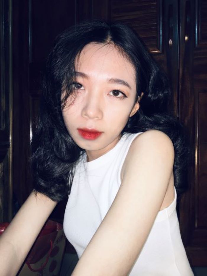 Thần thái chuyên nghiệp của KOC Vân Anh khi làm model