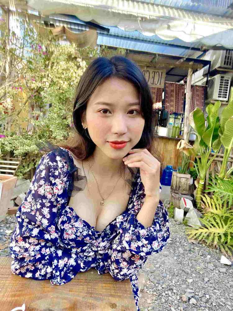 Mv cover đầu tay “Lemon” của Vlogger Trang Phạm