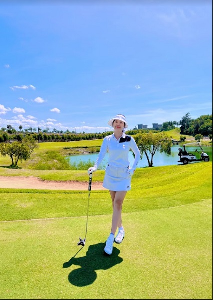 Chân dung nữ doanh nhân xinh đẹp, thành đạt