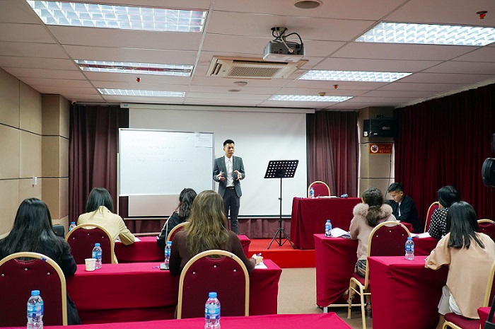 Cung cấp cho bạn tư duy và công cụ để bạn phát triển ước mơ