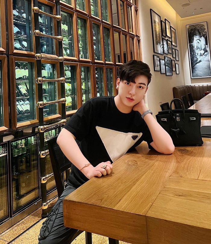 Những thông tin thú vị về anh chàng