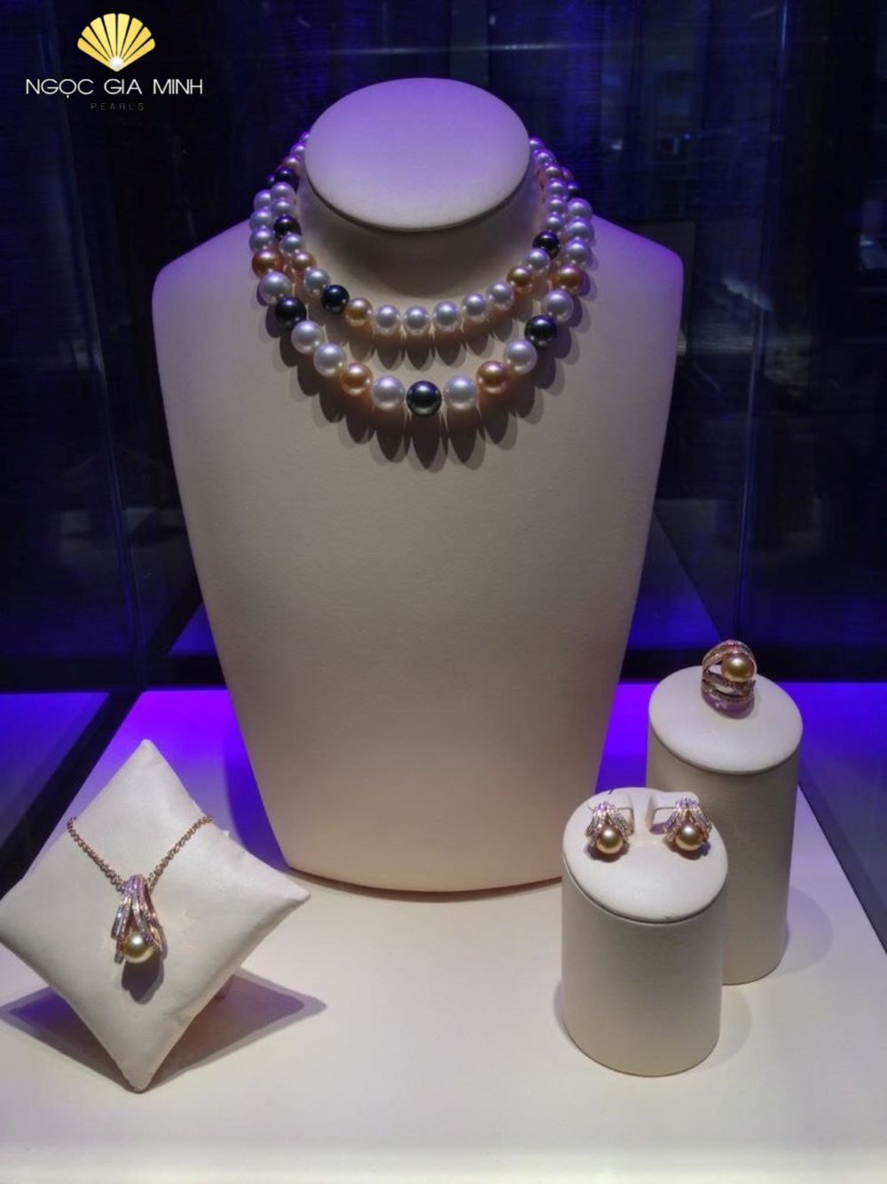 Các thiết kế của Ngọc Gia Minh đều mang vẻ đẹp cuốn hút và sang trọng