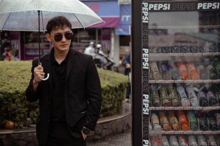 Steve Quân Uy – Chàng hotboy trong làng KOLs Việt