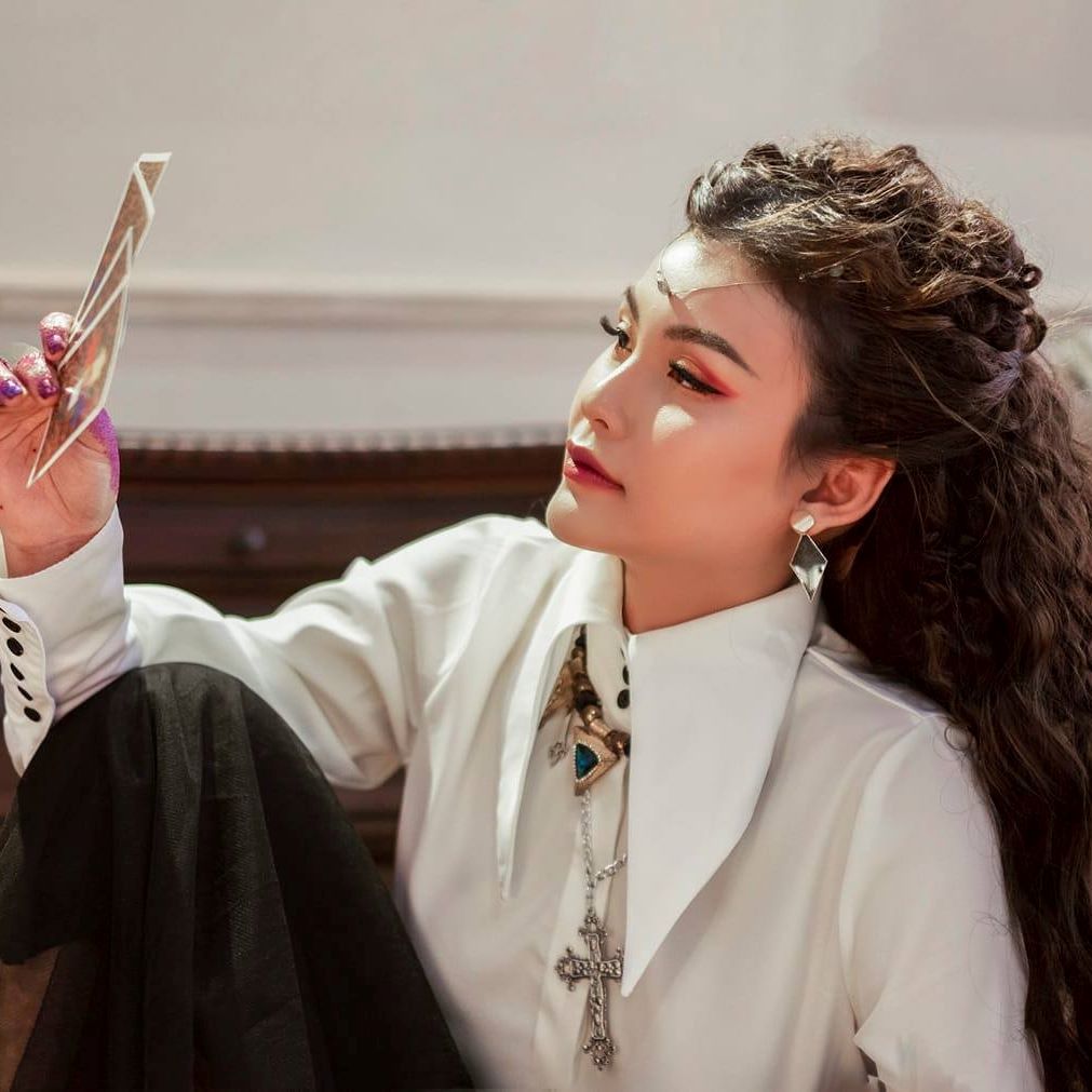 Một Idol Livestream không chỉ có ngoại hình mà cần có cả tài năng và kiến thức. 