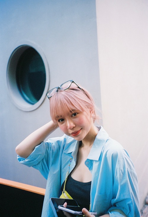 Đối với cô, việc học luôn được ưu tiên hàng đầu.